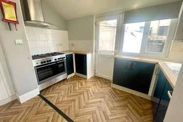 5 bed house, Chaddlewood Avenue, Lipson, Plymouth, PL48RF - Image 4